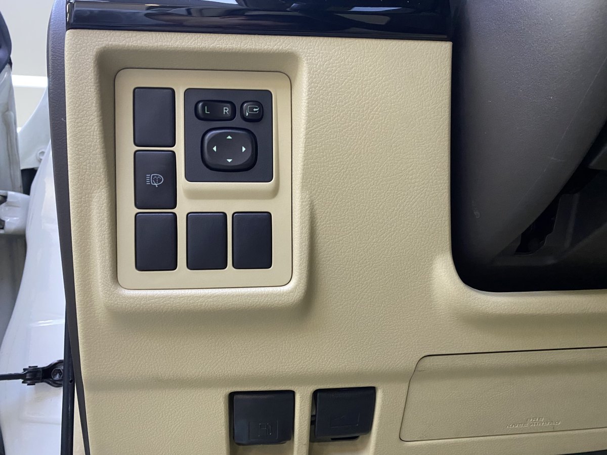丰田 普拉多  2015款 2.7L 自动豪华版图片