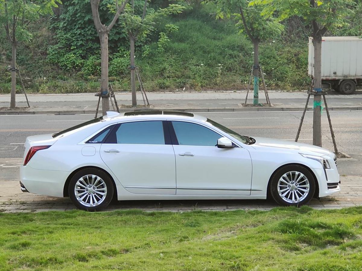 凱迪拉克 CT6  2017款 28T 豪華型圖片