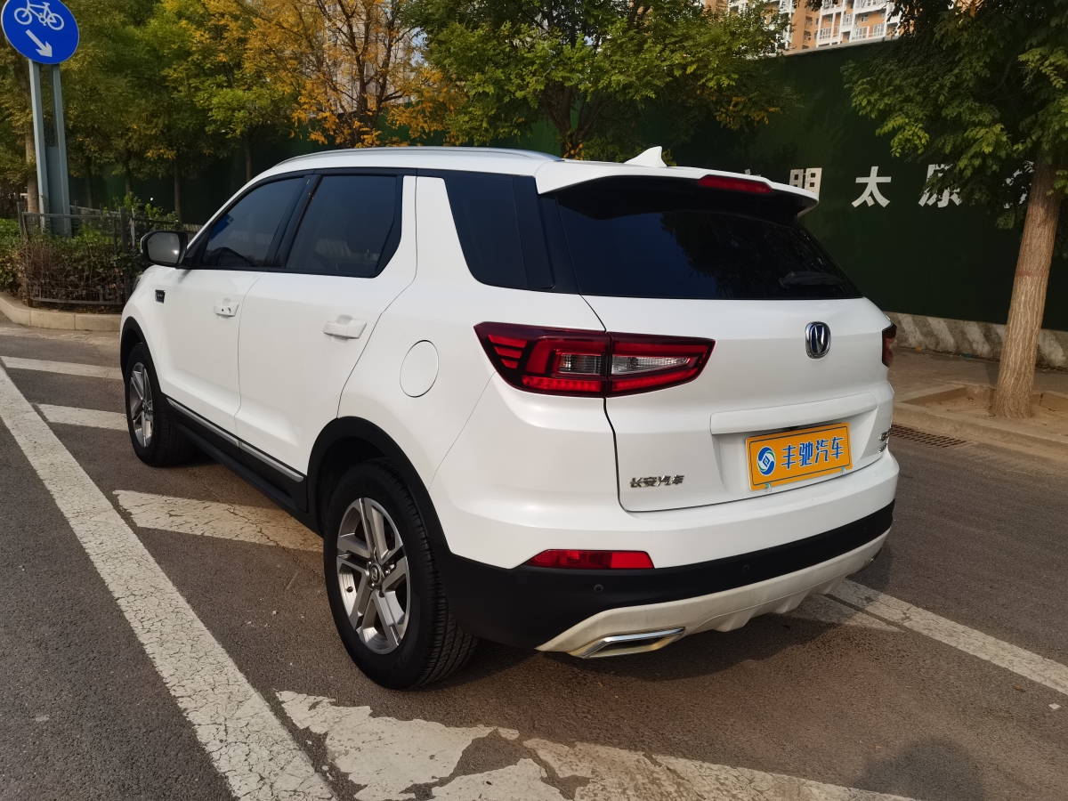 2019年8月長(zhǎng)安 CS55  2018款 1.5T 自動(dòng)炫彩型