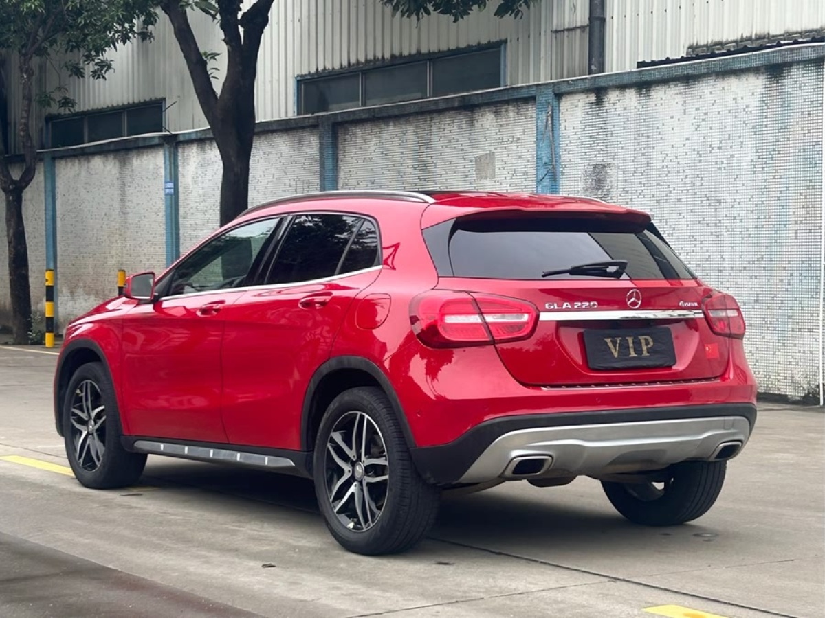 奔馳 奔馳GLA  2015款 GLA 220 4MATIC 時尚型圖片