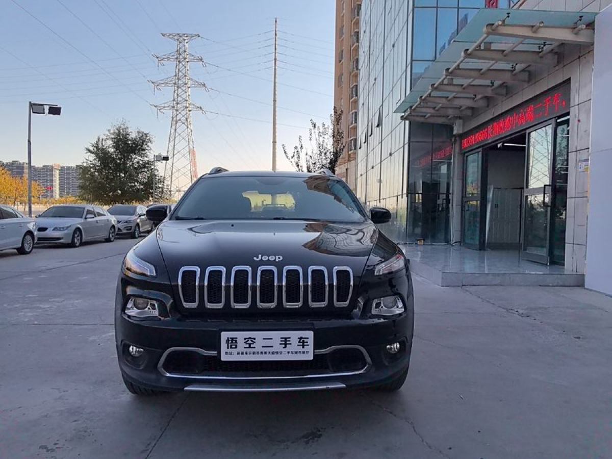 Jeep 自由光  2016款 2.4L 專業(yè)智能版圖片