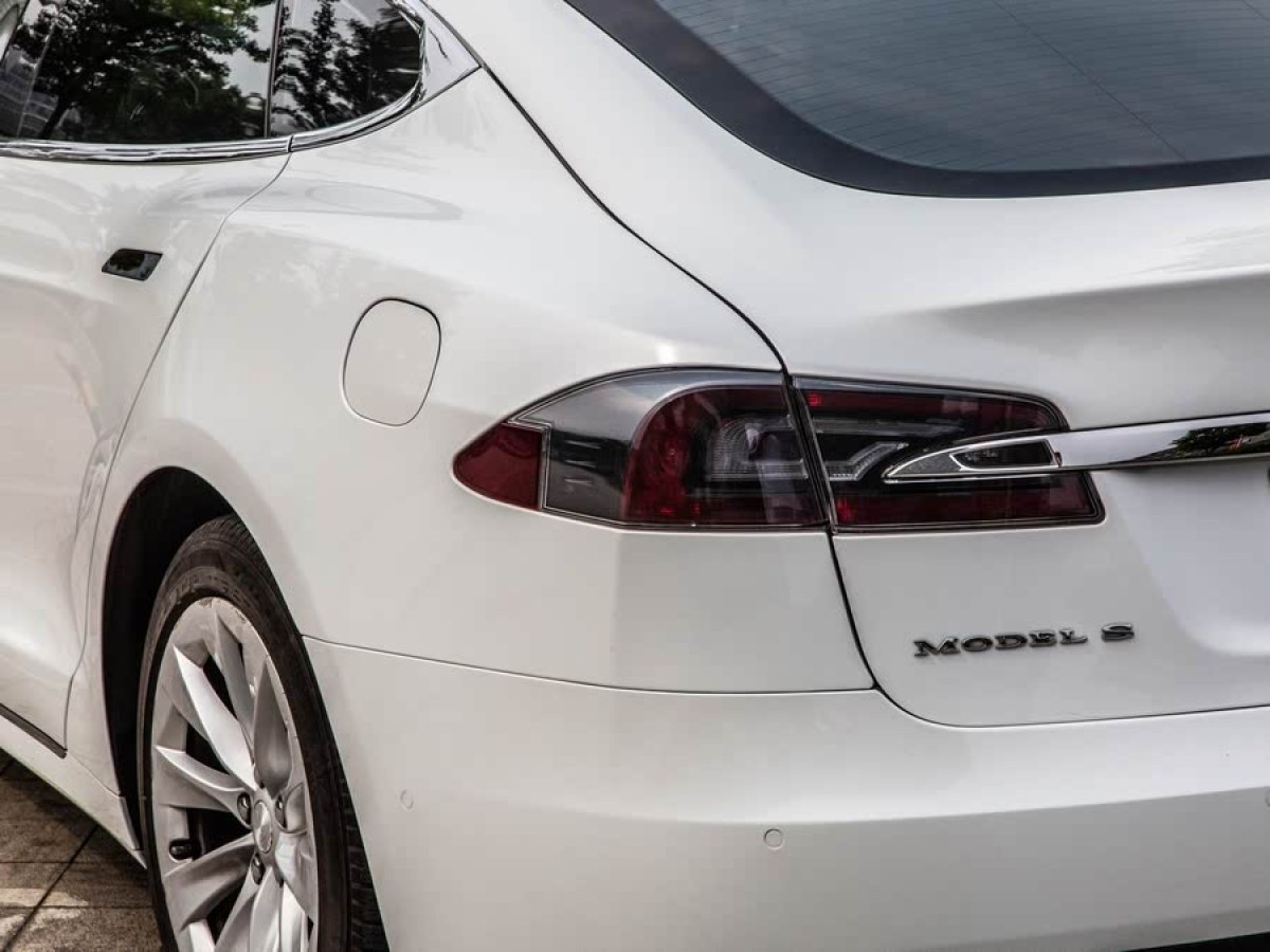 特斯拉 Model S  2017款 Model S 100D 長續(xù)航版圖片