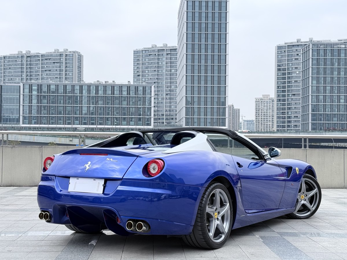 法拉利 599  2006款 599 GTB Fiorano 6.0圖片