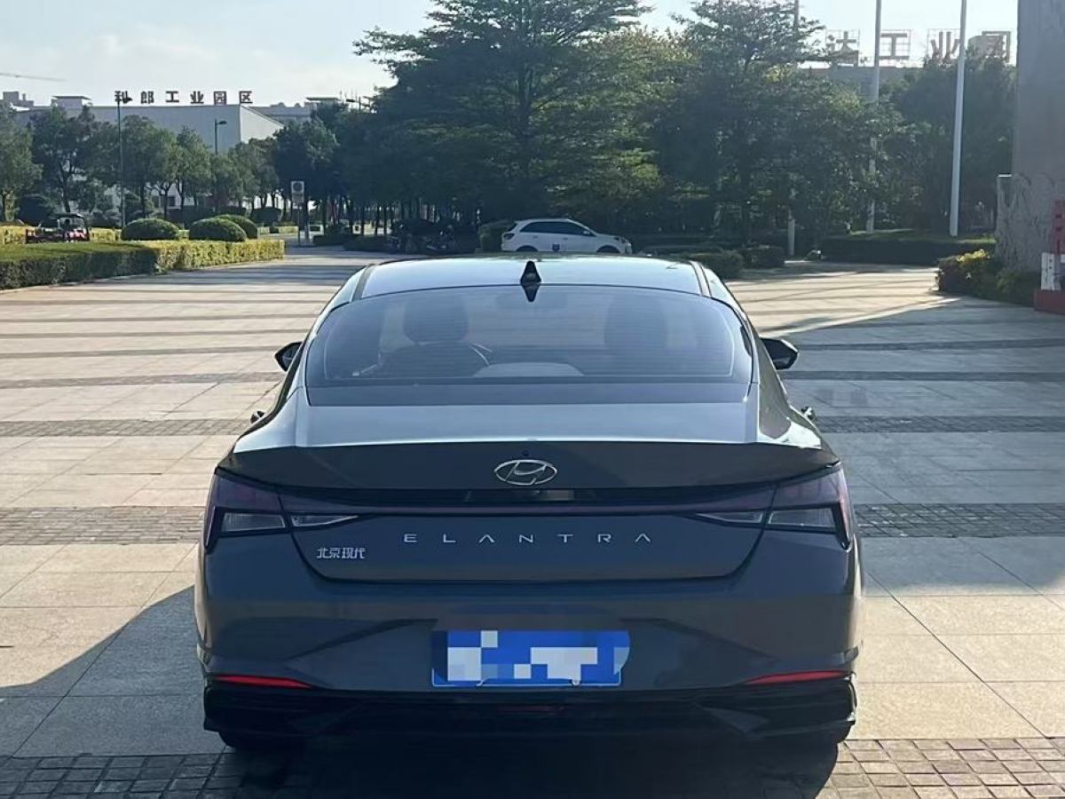 現(xiàn)代 伊蘭特  2022款 1.5L CVT LUX尊貴版圖片