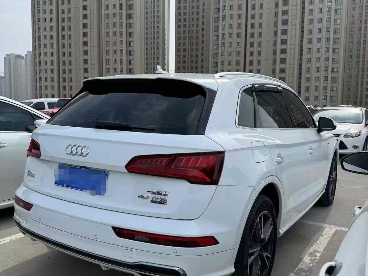 奧迪 奧迪Q5L  2020款 改款 40 TFSI 榮享時尚型圖片