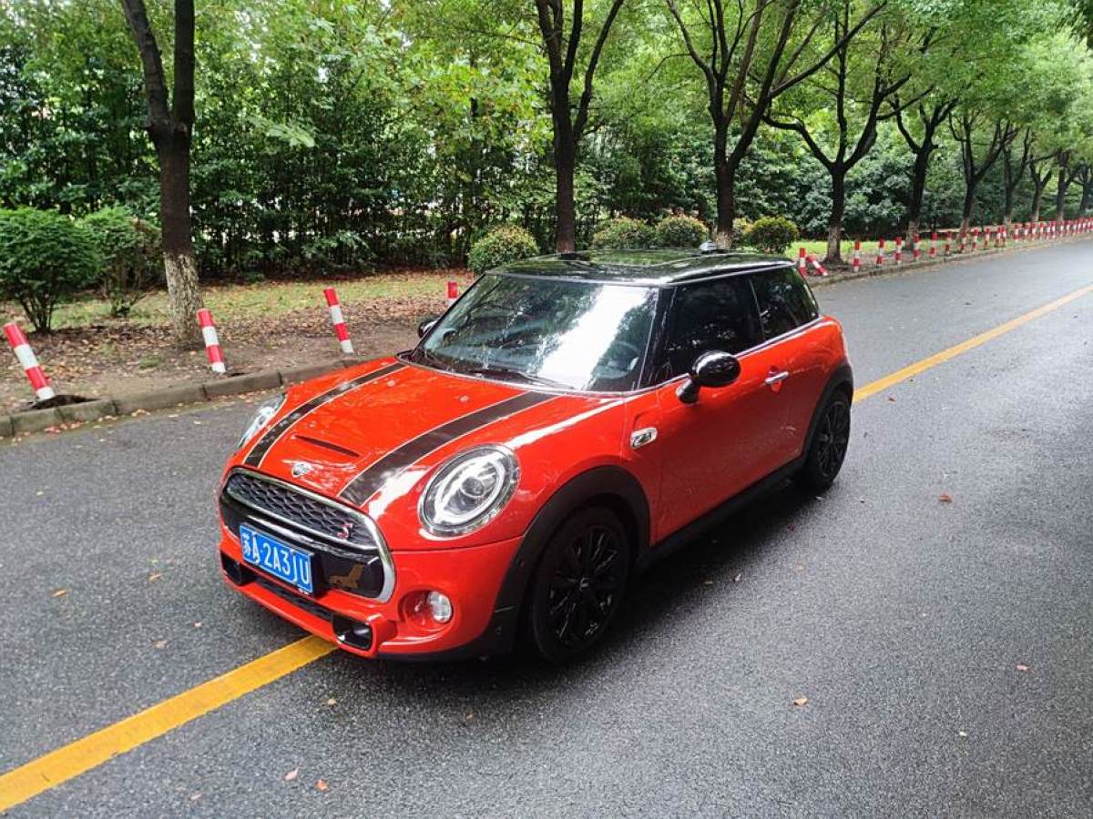 MINI MINI  2019款 2.0T COOPER S 經(jīng)典派圖片