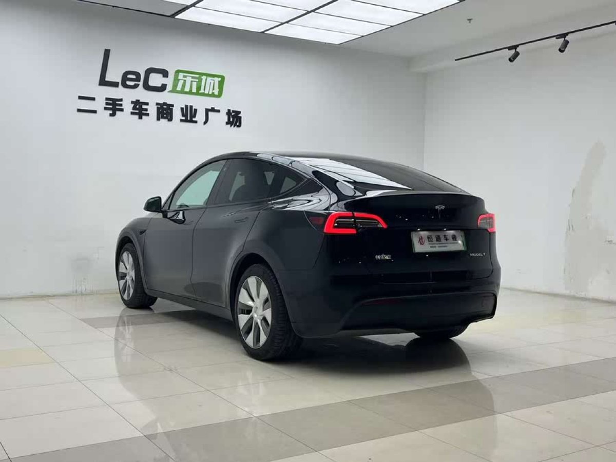 特斯拉 Model Y  2022款 改款 后輪驅(qū)動版圖片
