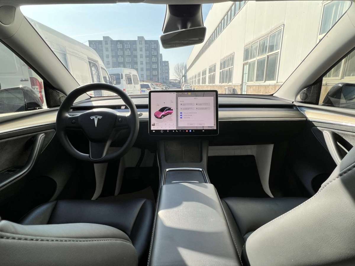 特斯拉 Model Y  2022款 改款 后輪驅(qū)動版圖片