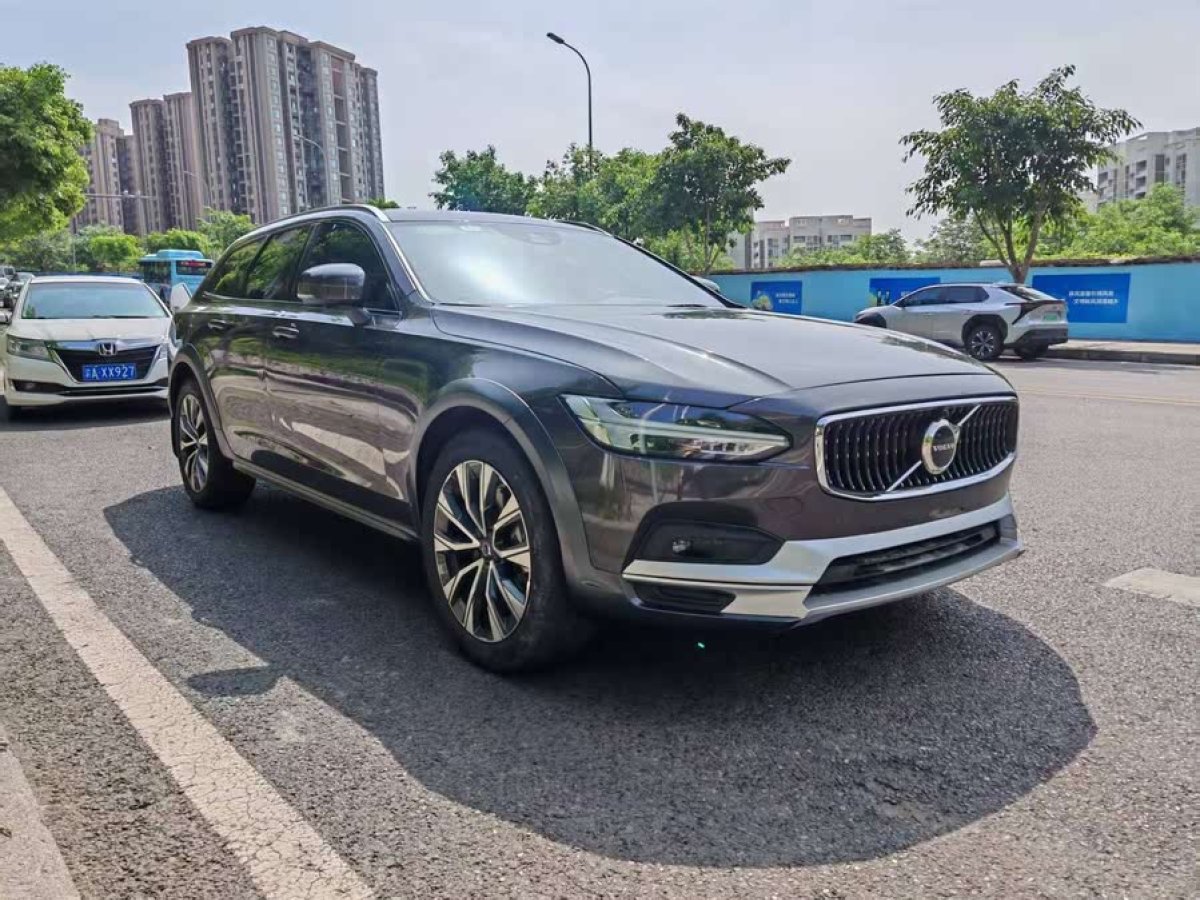 沃爾沃 V90  2025款 Cross Country B5 AWD 智遠(yuǎn)版圖片