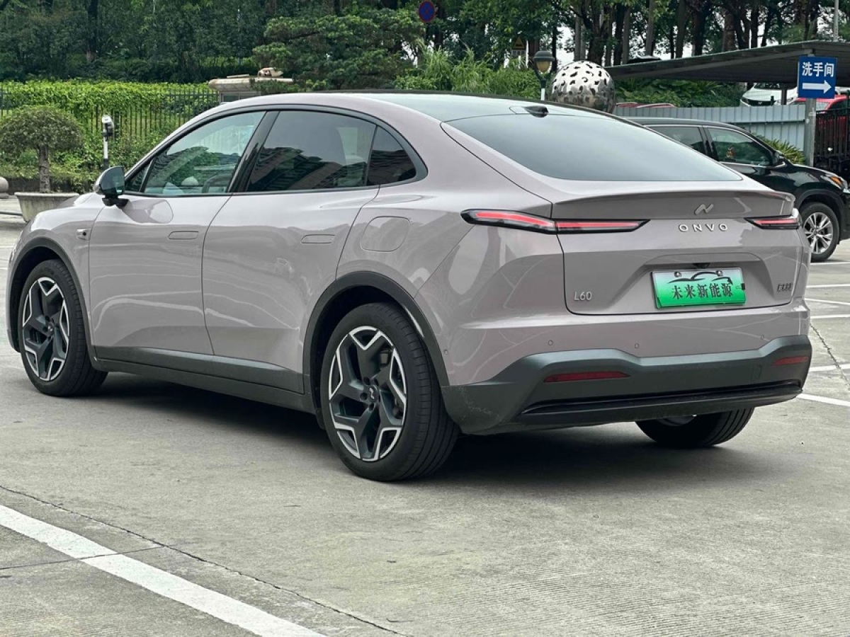 蔚來(lái) 樂(lè)道L60  2024款 60kwh 后驅(qū)版圖片