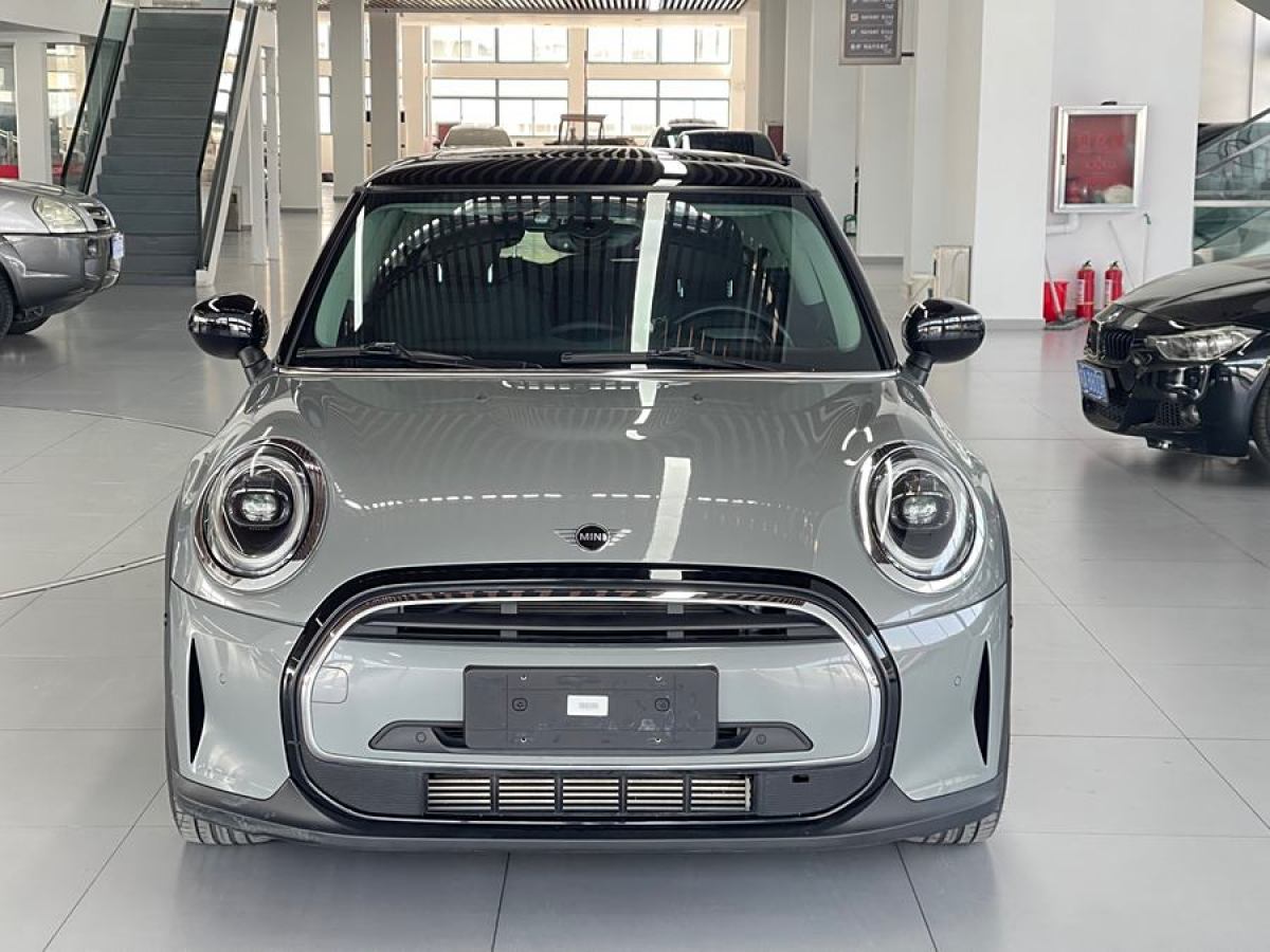 MINI MINI  2022款 改款 1.5T COOPER 經典派圖片