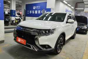 歐藍(lán)德 三菱 2.4L 四驅(qū)致享版 5座 國(guó)VI