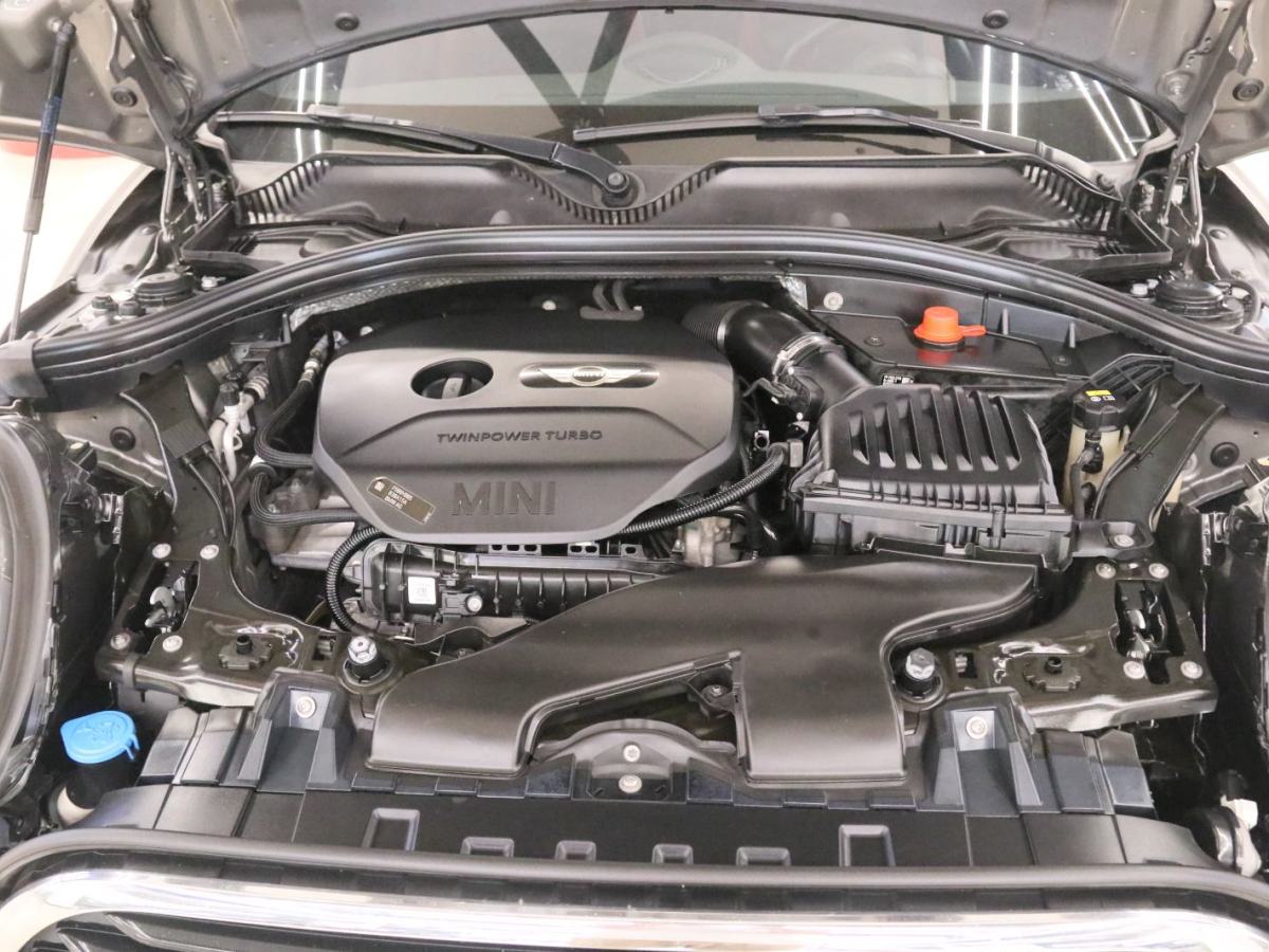 MINI CLUBMAN  2018款 1.5T COOPER 藝術家圖片