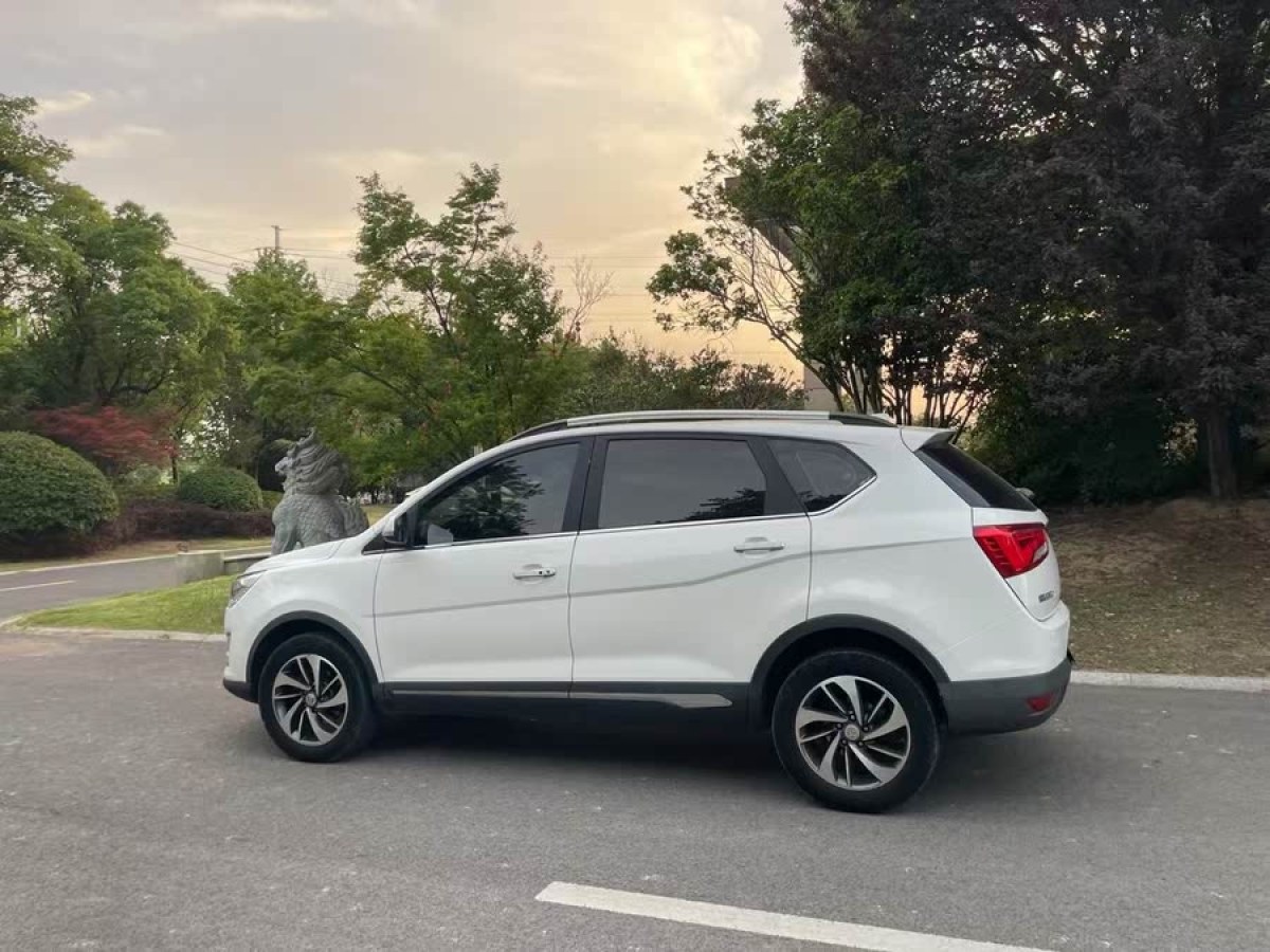 寶駿 560  2016款 1.8L iAMT豪華型圖片