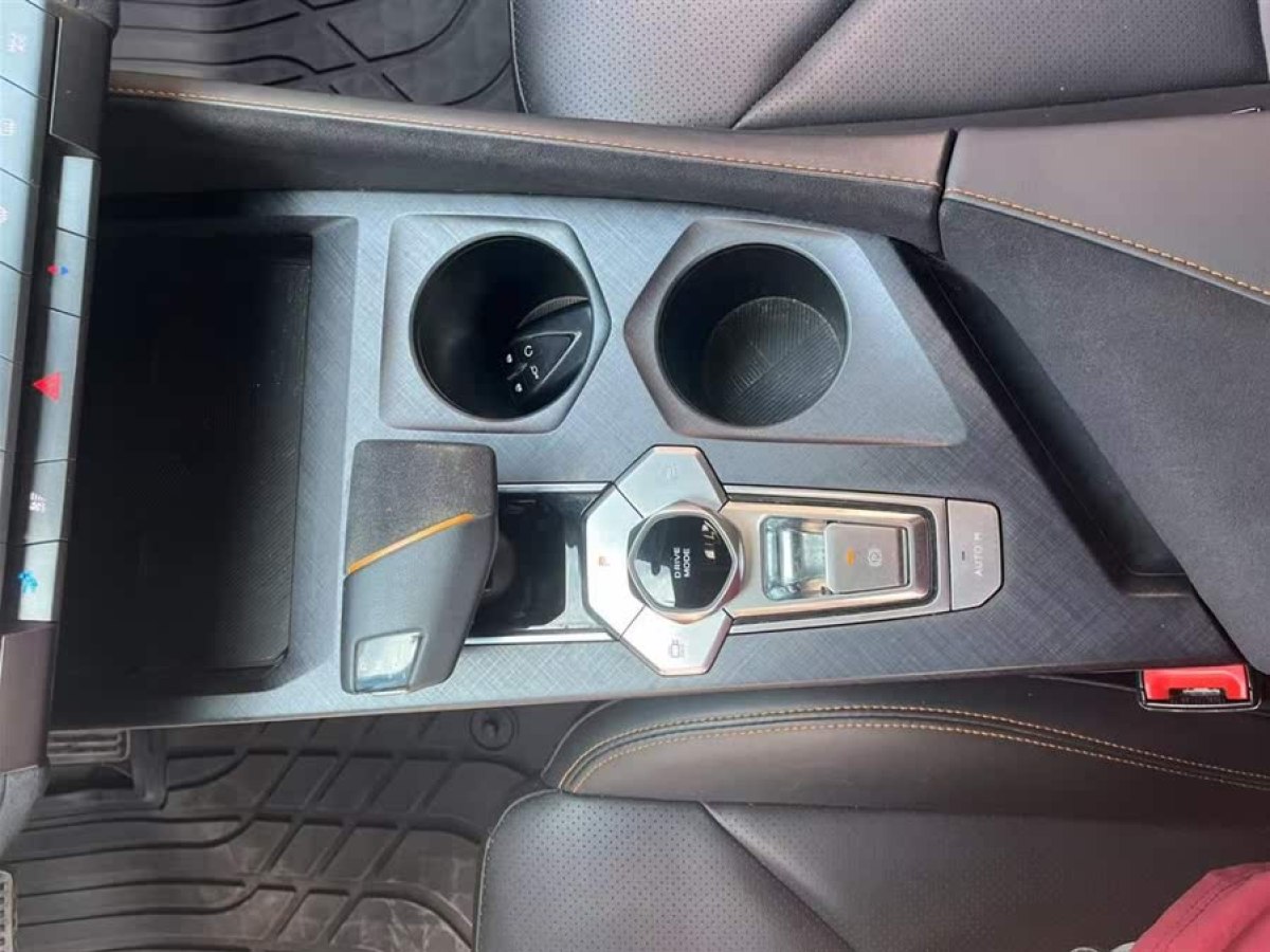 長(zhǎng)安 長(zhǎng)安UNI-V  2022款 1.5T 卓越型圖片