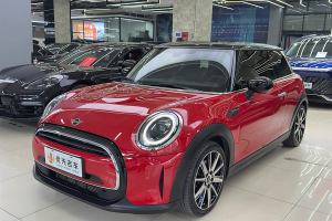 MINI MINI 改款 1.5T COOPER 藝術(shù)家