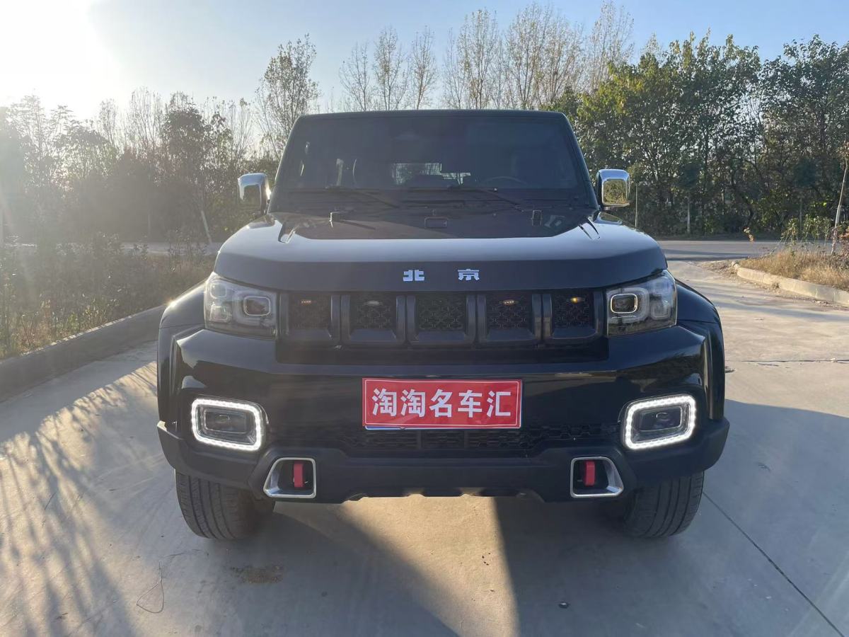 北京 BJ40  2020款 2.0T 自動(dòng)四驅(qū)城市獵人版至尊型圖片