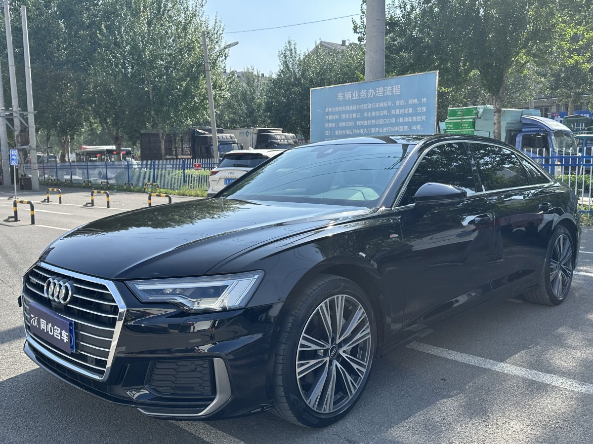 奧迪 奧迪A6L  2022款 45 TFSI quattro 臻選動(dòng)感型圖片