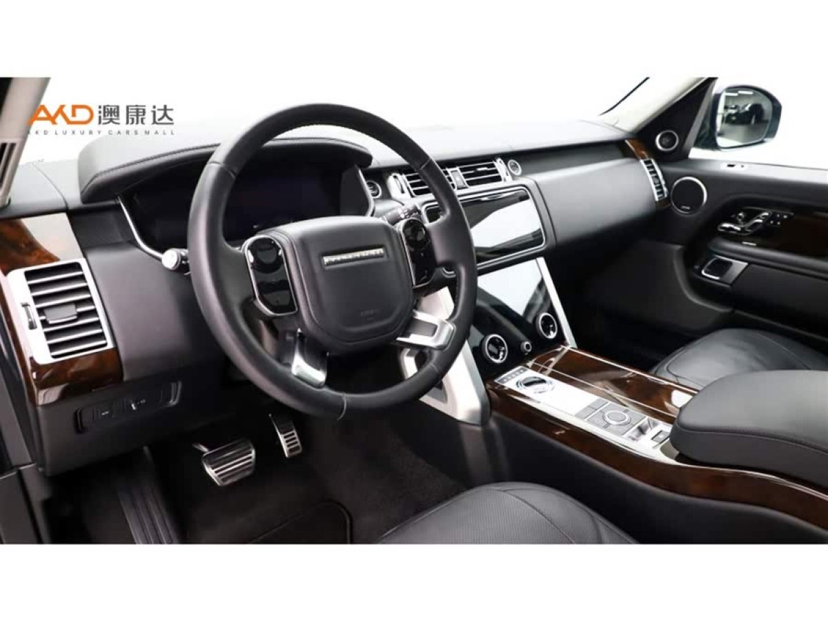 路虎 攬勝  2021款 3.0 L6 傳世加長(zhǎng)經(jīng)典版圖片