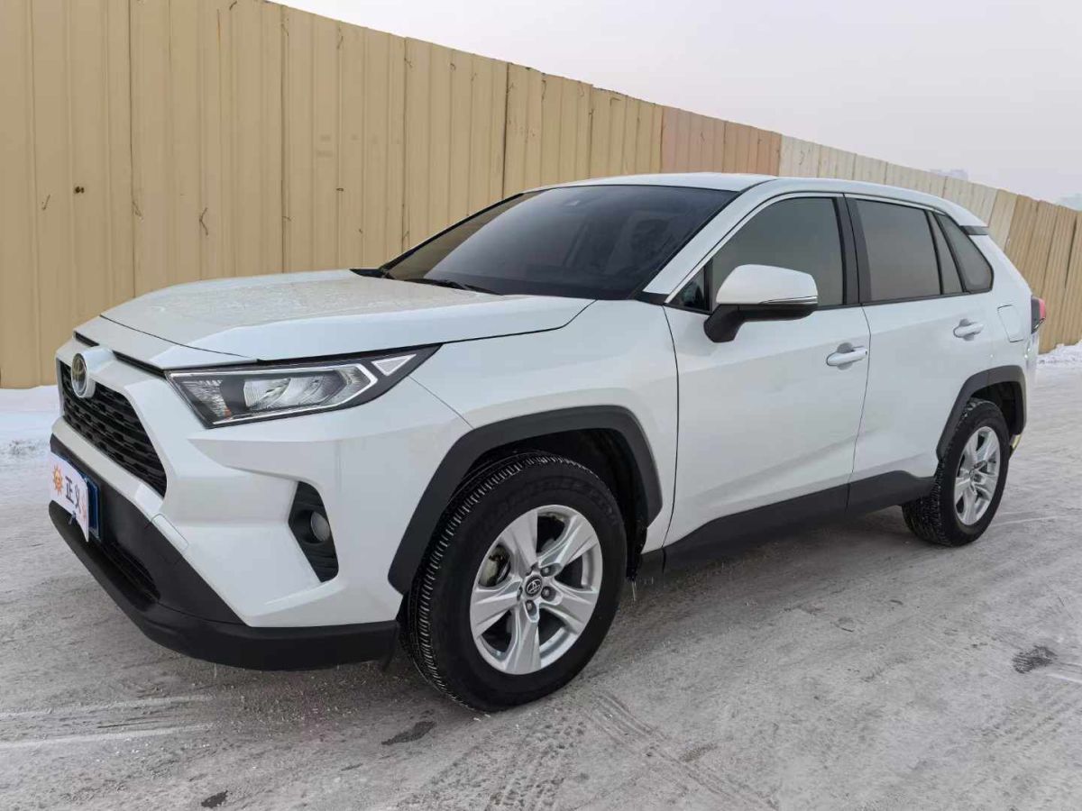 豐田 RAV4榮放  2022款 2.0L CVT兩驅(qū)尊貴版圖片