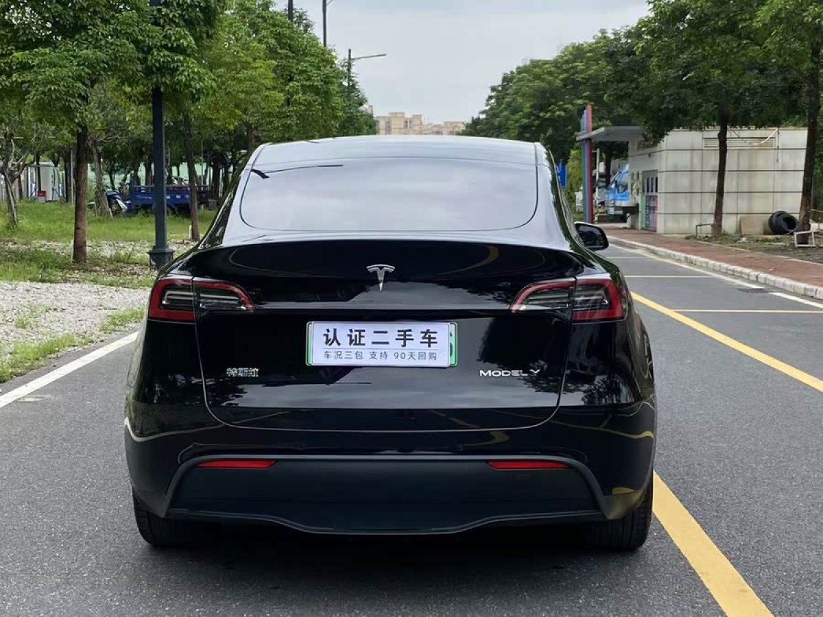 特斯拉 Model Y  2022款 改款 后輪驅(qū)動版圖片
