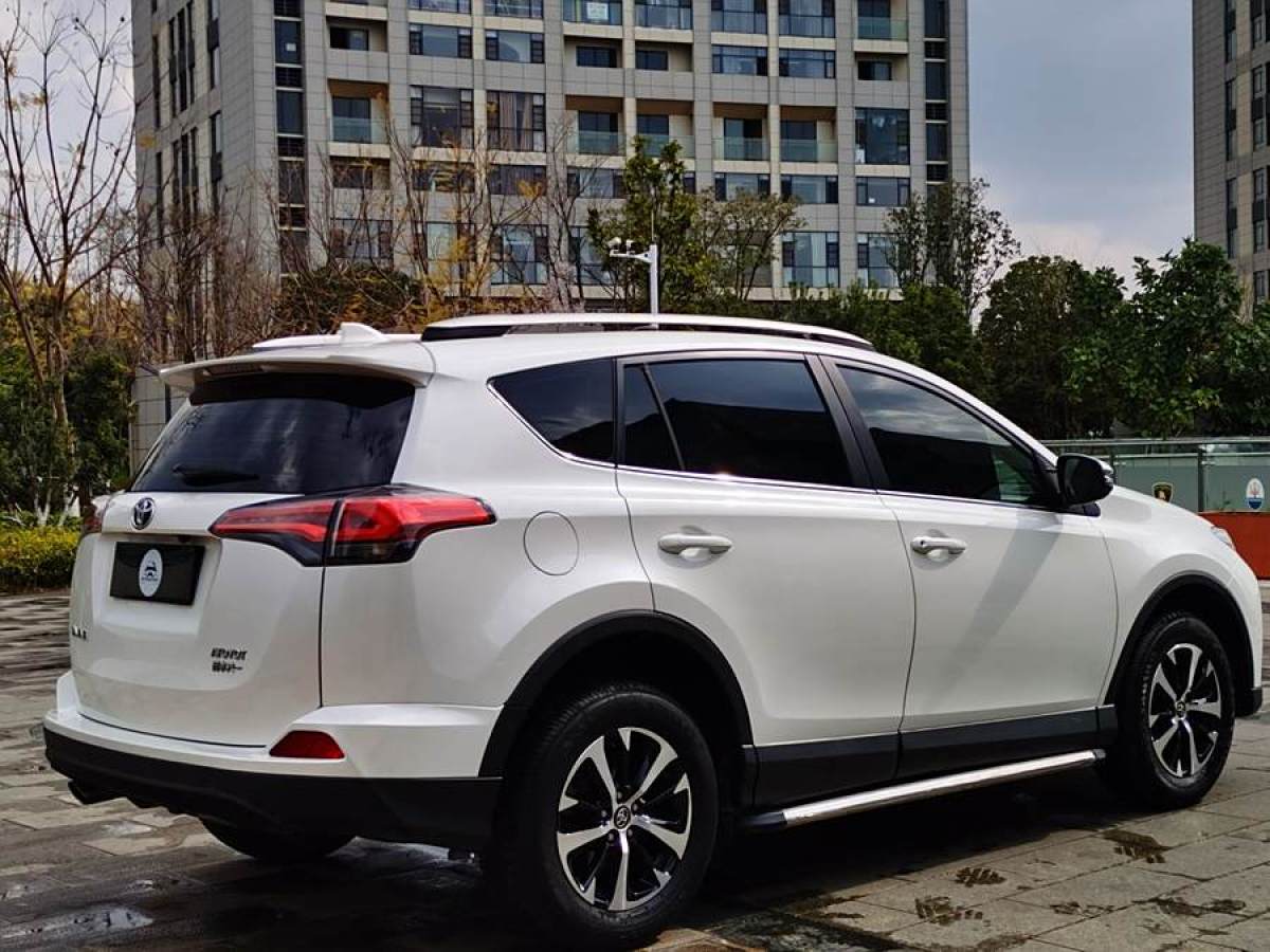 豐田 RAV4榮放  2019款 2.0L CVT兩驅(qū)先鋒版 國V圖片