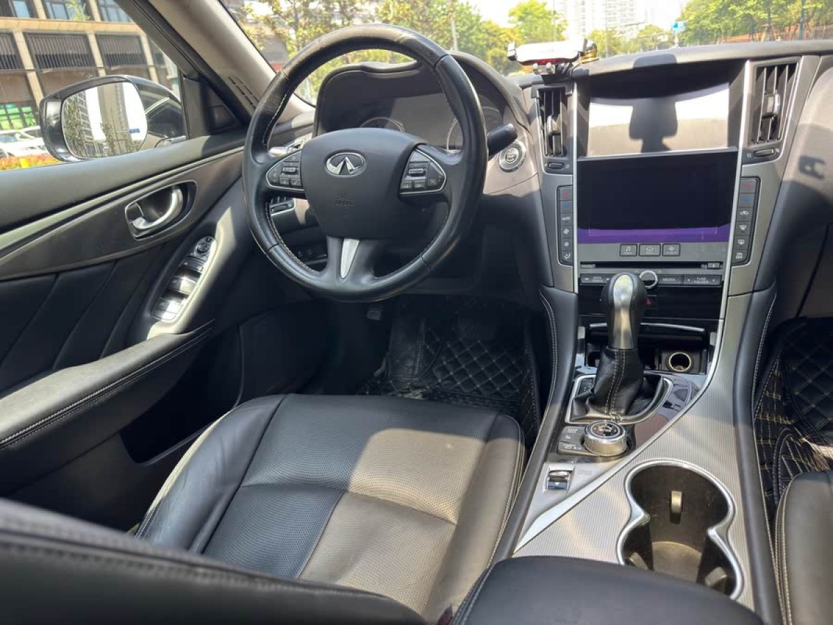 英菲尼迪 Q50L  2016款 2.0T 悅享版圖片