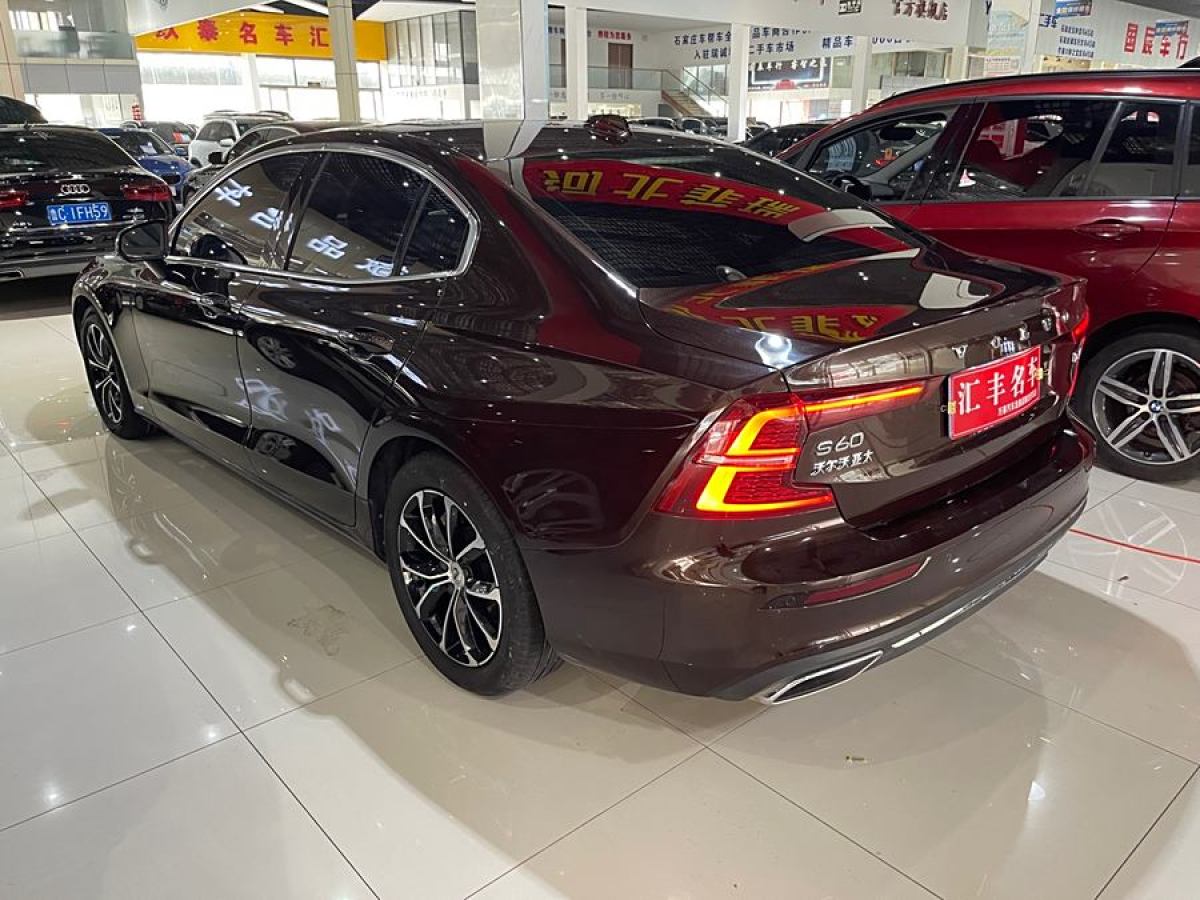 2020年10月沃爾沃 S60L  2020款 T4 智逸豪華版