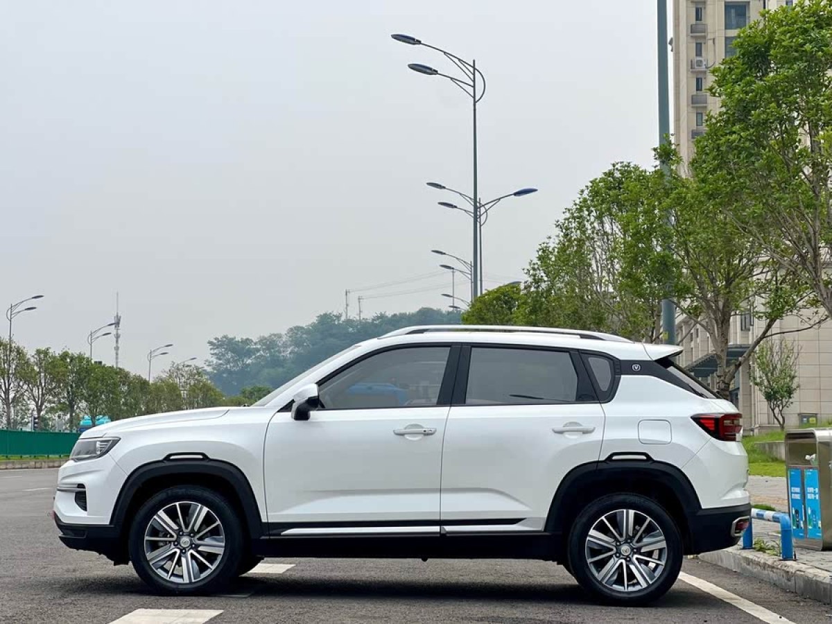 長安 CS35 PLUS  2018款 1.6L 自動暢聯(lián)版圖片