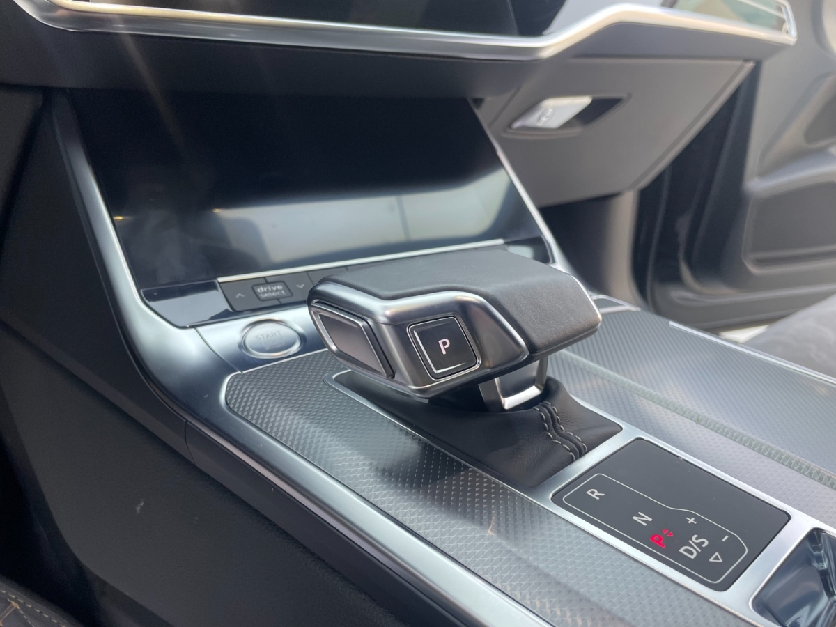 奥迪 奥迪A6L  2019款 40 TFSI 豪华动感型图片