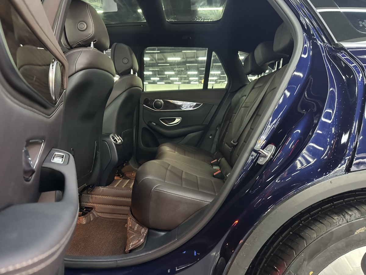 奔驰 奔驰GLC  2018款 GLC 260 4MATIC 豪华型图片