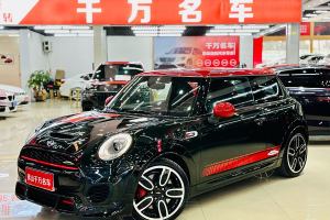 JCW MINI 2.0T JOHN COOPER WORKS