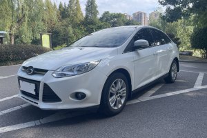 福克斯 福特 三厢 1.6L 手动舒适型