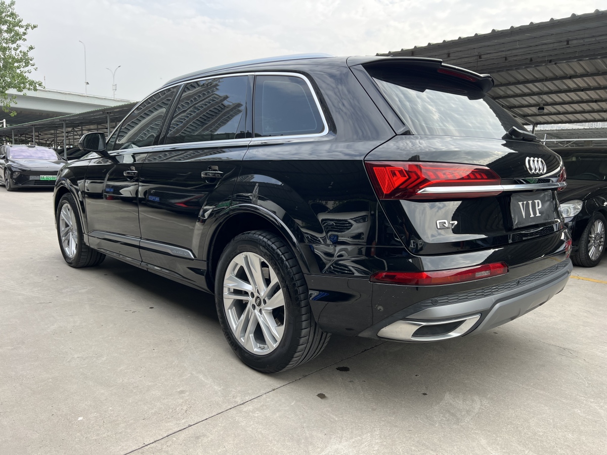 奧迪 奧迪Q7  2023款 45 TFSI quattro S line運動型圖片