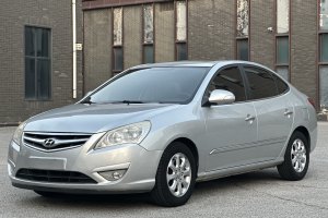 悅動 現(xiàn)代 1.6L 手動家悅天窗版