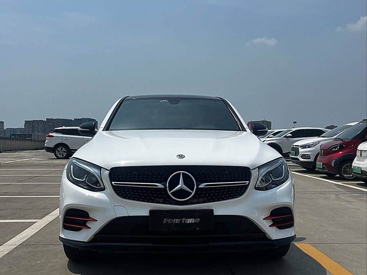 奔馳 奔馳GLC  2022款 改款 GLC 300 4MATIC 轎跑SUV圖片