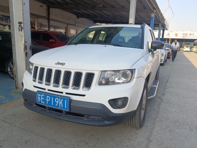 2014年9月 Jeep 指南者(進(jìn)口) 改款 2.0L 兩驅(qū)進(jìn)取版圖片