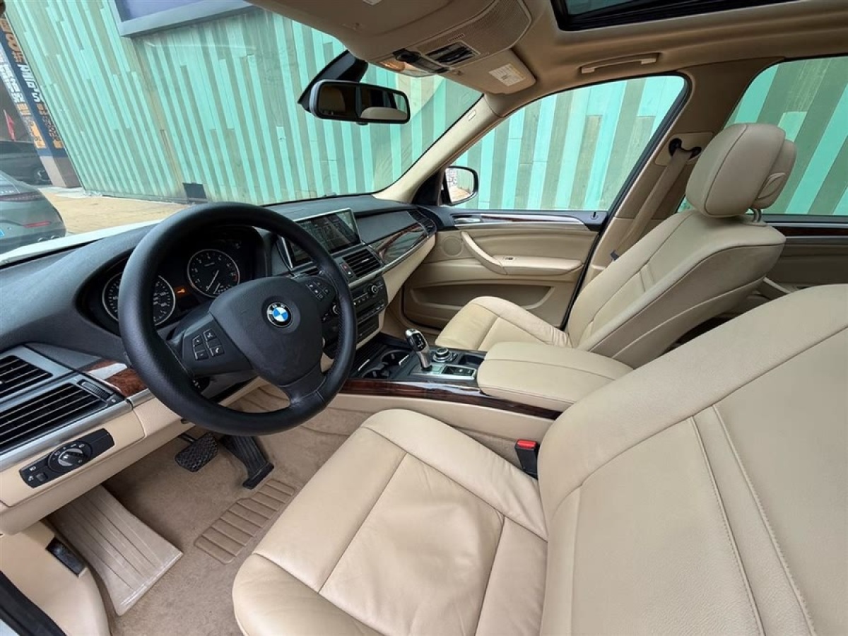 寶馬 寶馬X5  2011款 xDrive35i 豪華型圖片