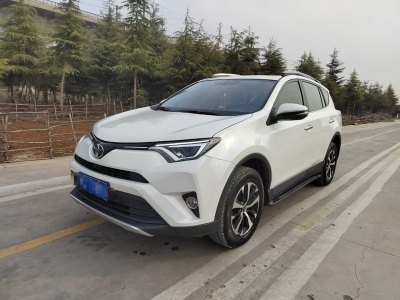 2017年2月 豐田 RAV4 榮放 2.0L CVT四驅(qū)新銳版圖片