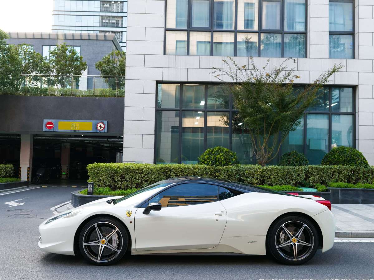 法拉利 458  2011款 4.5L Italia圖片