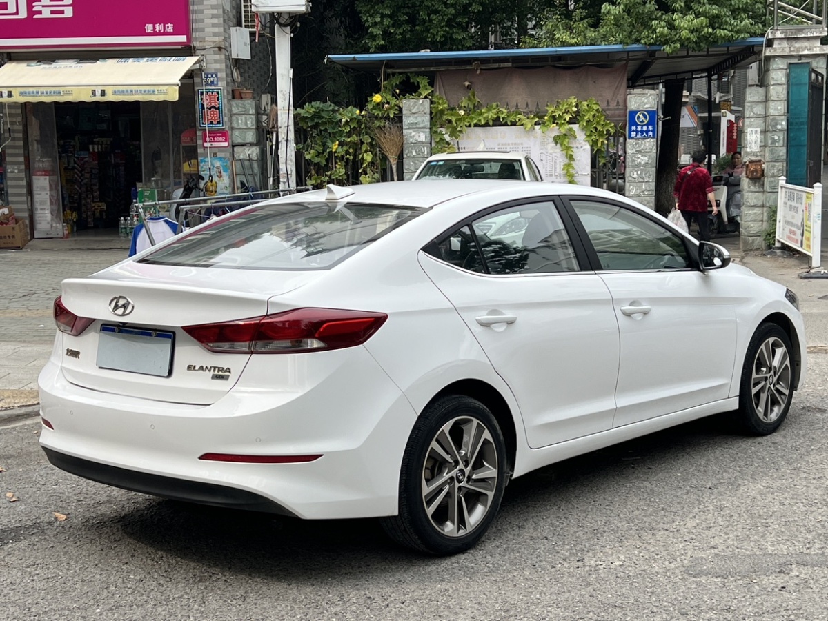 現(xiàn)代 領(lǐng)動  2016款 1.6L 自動智炫?精英型圖片