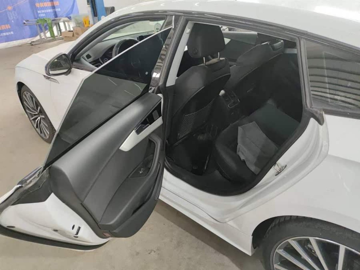 奧迪 奧迪A5  2024款 Sportback 40 TFSI quattro 豪華動感型圖片