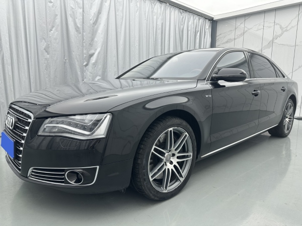 奥迪 奥迪A8  2013款 A8L 6.3 FSI W12 quattro旗舰型