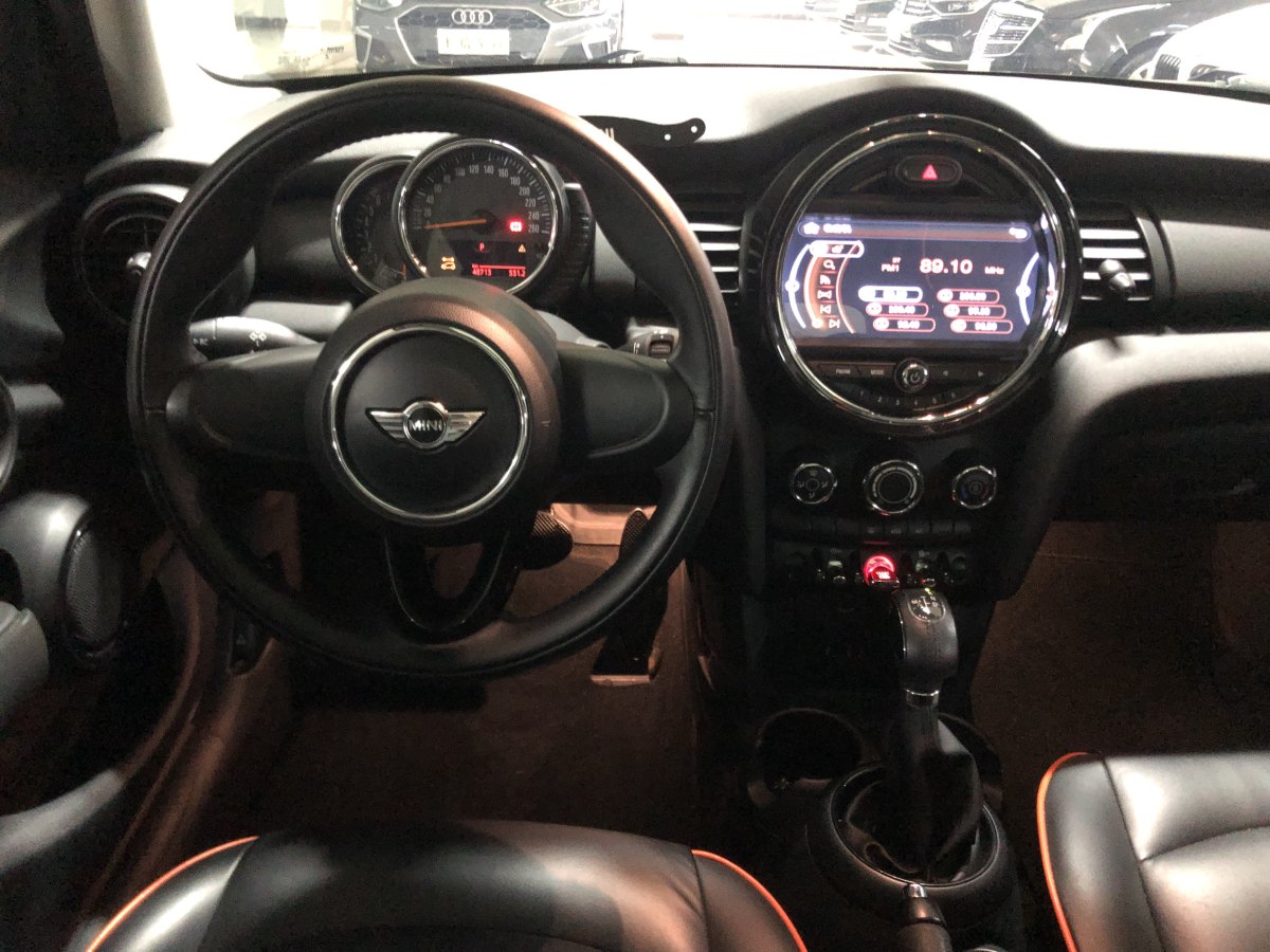 2015年11月MINI MINI  2016款 1.2T ONE 先鋒派 五門版