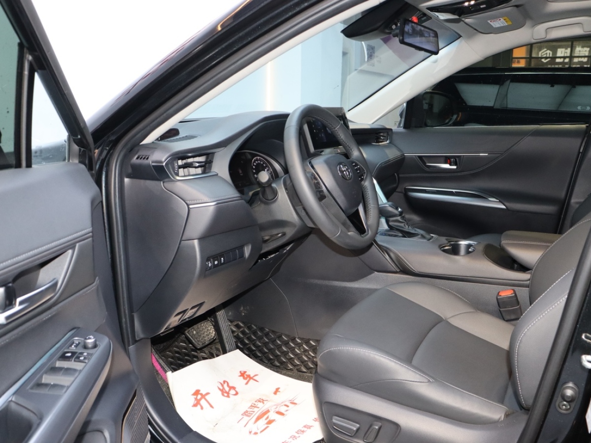 丰田 威飒  2023款 2.0L CVT两驱豪华版图片