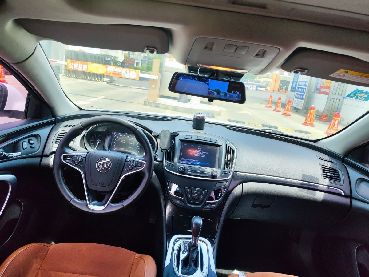 別克 君威  2015款 1.6T 領(lǐng)先技術(shù)型圖片