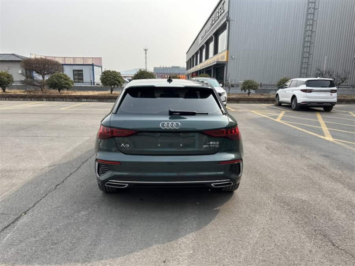 奧迪 奧迪A3  2024款 Sportback 35 TFSI 時(shí)尚運(yùn)動(dòng)型圖片