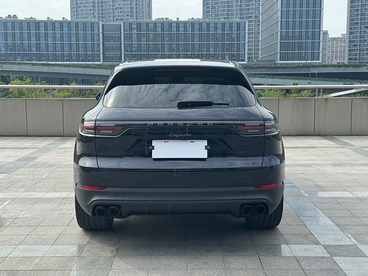 保時(shí)捷 Cayenne  2023款 Cayenne 3.0T 鉑金版圖片