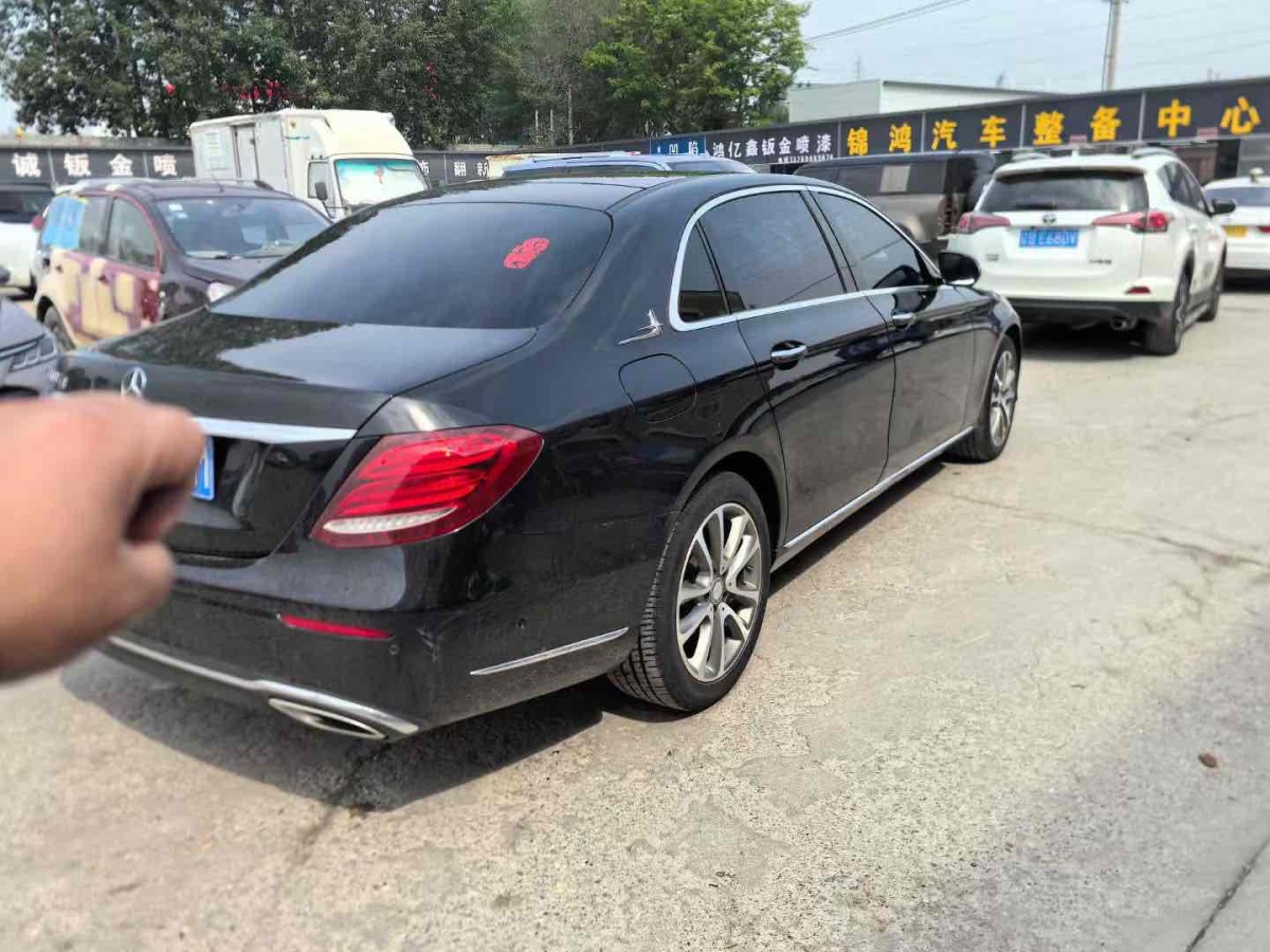 奔馳 奔馳E級  2019款 改款 E 300 L 豪華型圖片