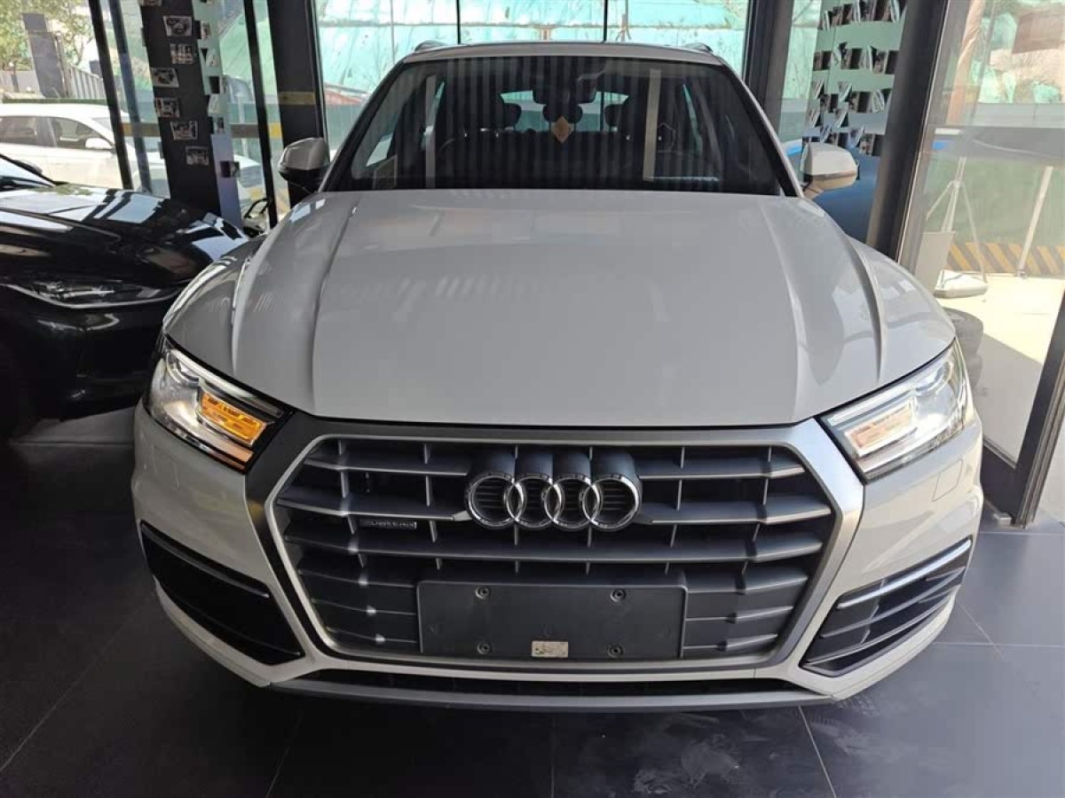 奧迪 奧迪Q5L  2018款  40 TFSI 榮享進(jìn)取型 國(guó)VI圖片